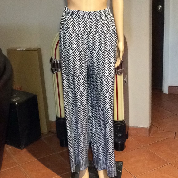Black and white palazzo pants polyester spandex - Picture 2 of 6